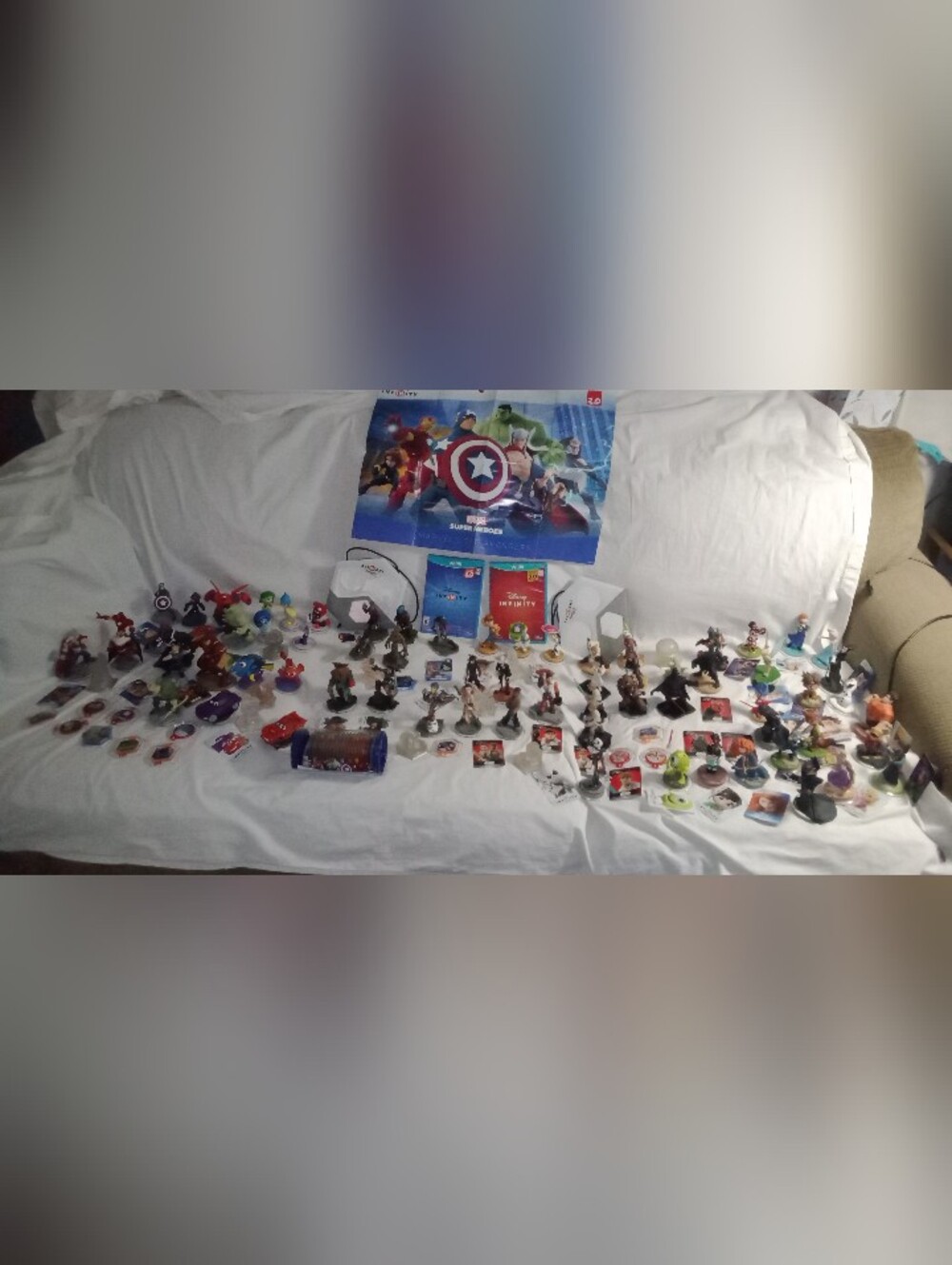 Disney Infinity 2.0 3.0 Wii Video Game Lot Huge 70 Characters 10 Crystals & More